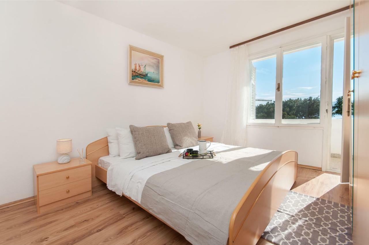 Holiday Home Dalmatino โอมิช ภายนอก รูปภาพ