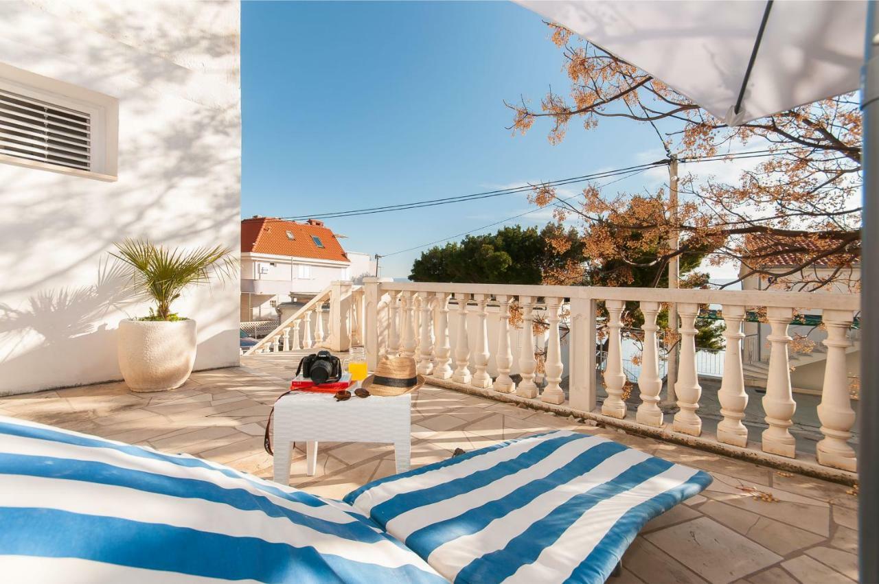 Holiday Home Dalmatino โอมิช ภายนอก รูปภาพ